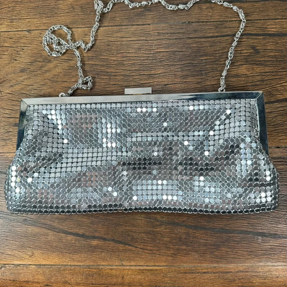 Silver Mesh Evening Clutch Bag with Chain Strap‎ Elegant Party Purse